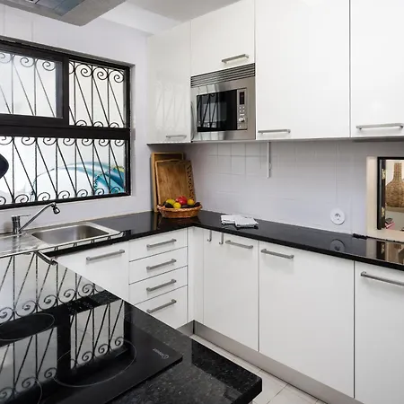 Βίλα Clifftop Azul - 3br, Beachside, Pool, Ac *