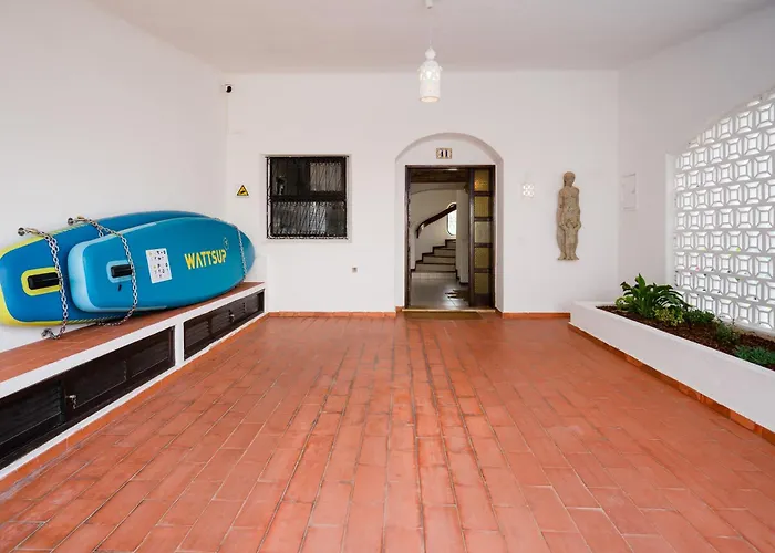 3-bed Clifftop House - Pool, Private Garden, Rooftop & Paddle Boards Villa Porches (Algarve)