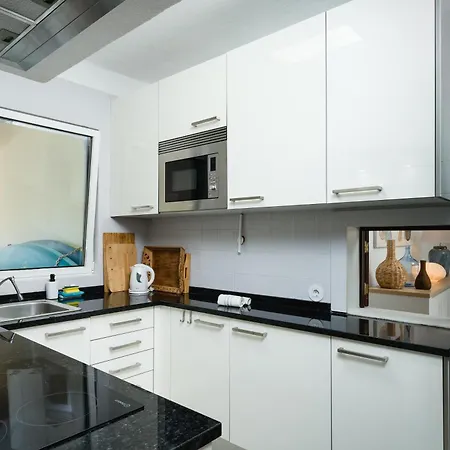 Villa Clifftop Azul - 3br, Beachside, Pool, Ac