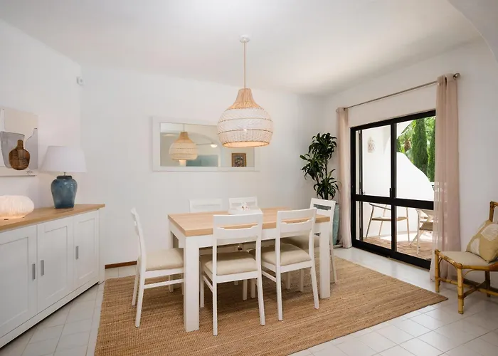 Villa 3-bed Clifftop House - Pool, Private Garden, Rooftop & Paddle Boards Porches (Algarve)